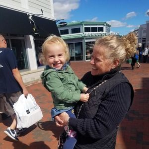 Meet your Posher, Robin